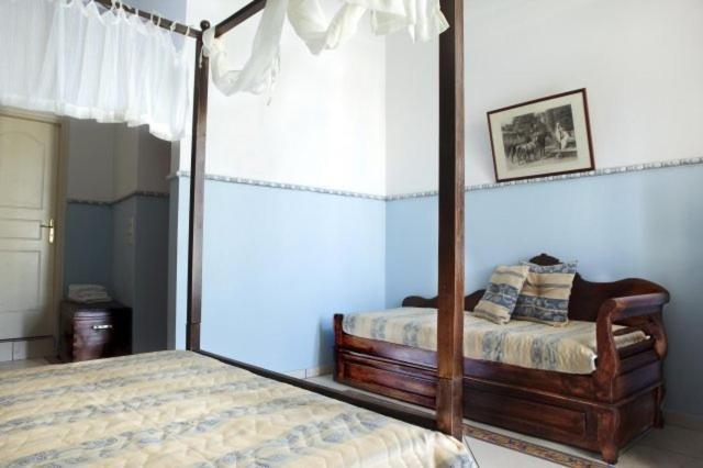 Monte Kristo Hotel Ermoupoli Room photo